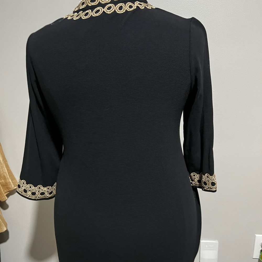 Plus Size Top - Picture 3 of 5
